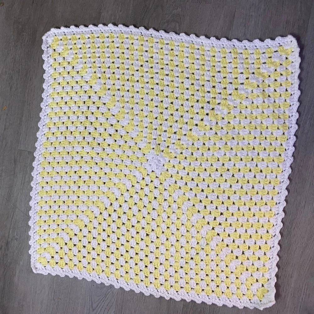 Crochet Baby Blanket‎ Unisex OS Yellow White Granny Square